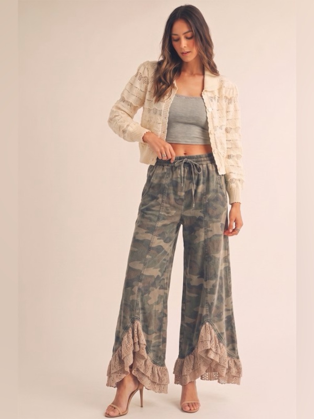 New 🔥Olive Camo Ruffled Hem Pants - Picture 4 of 4